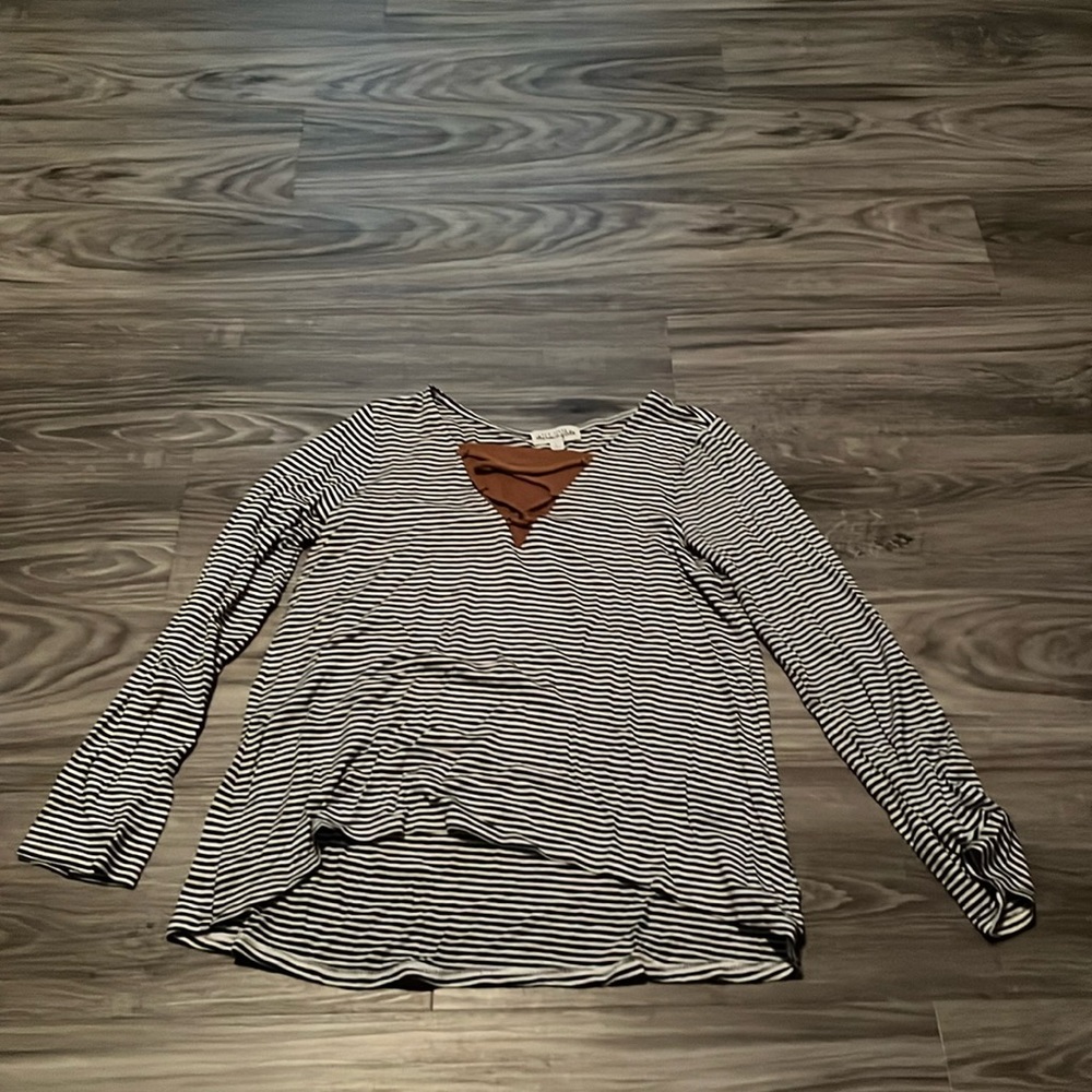 Black & White Striped Long Sleeve